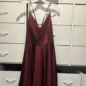 Elegant Burgundy Spaghetti Strap Dress